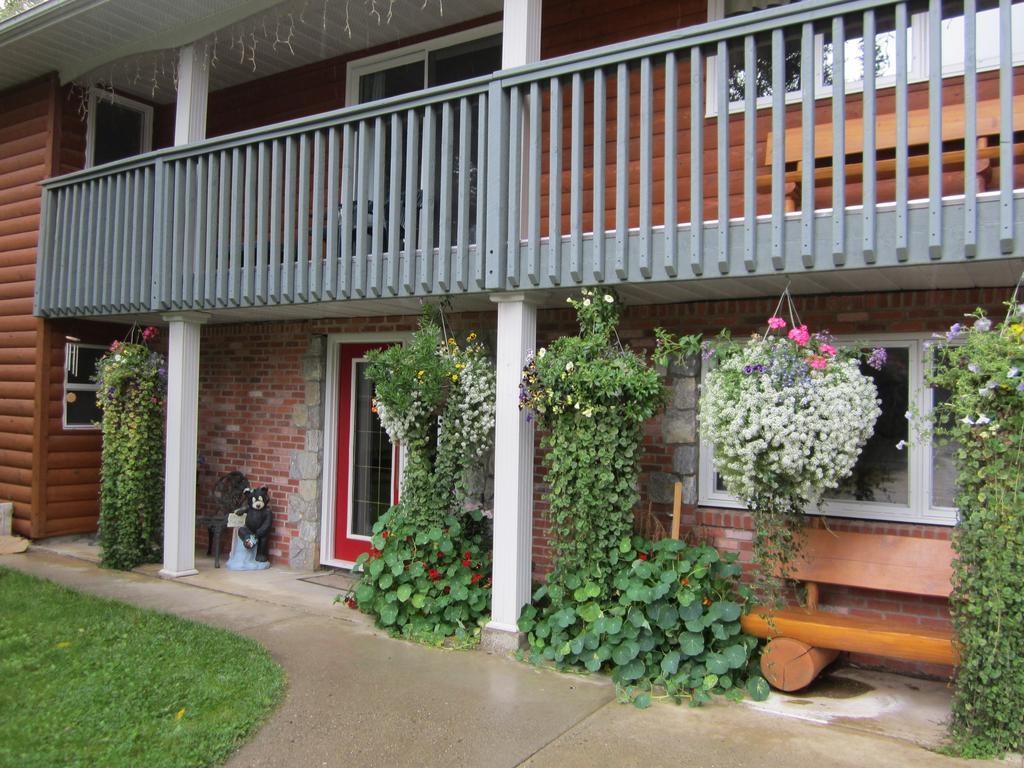 Dream Catcher Inn Valemount Zewnętrze zdjęcie